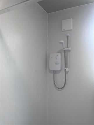 Shower-Room