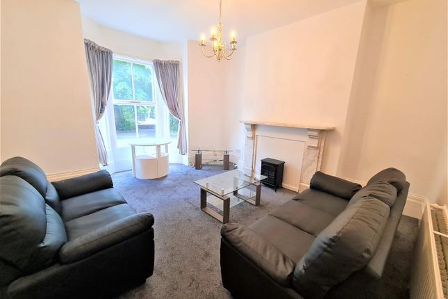 71 Newbridge Crescent, Wolverhampton photo 2