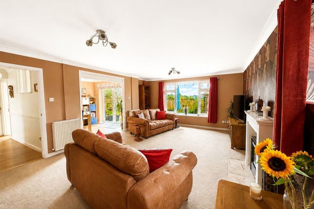 31, Fryatts Way, Bexhill on Sea photo 3