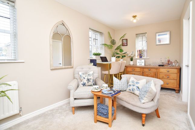 10 East View Court, Knaresborough photo 4