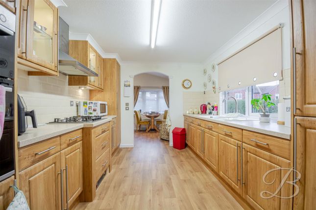 16 Fairfield Park, Wellow Road, Newark photo 3