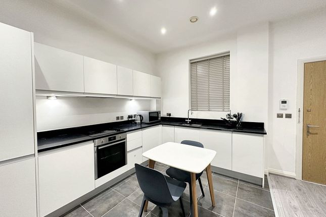 Flat 44, The Co-Operative, Coventry photo 3