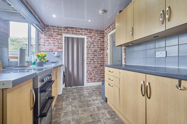 75, Bradgate Road, Barwell photo 2