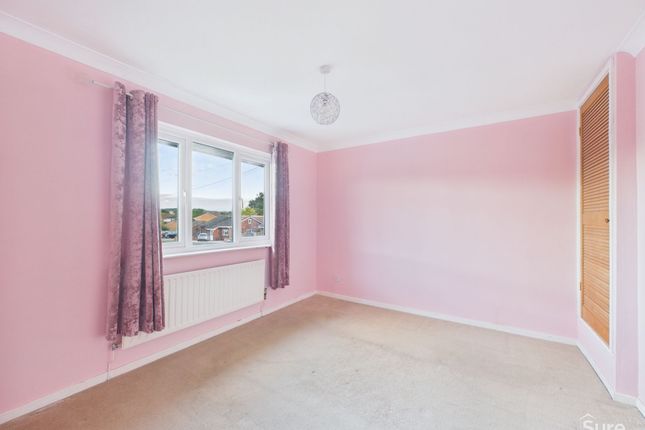 3 The Paddocks, Swadlincote photo 4