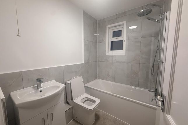 Upper Flat, 57, Kilmorie Road, London photo 4