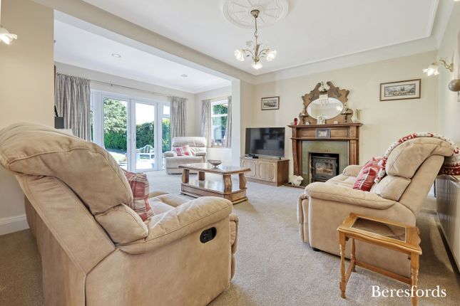 137, Shepherds Hill, Harold Wood photo 2