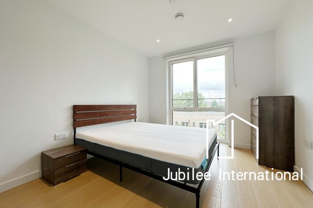 Flat 404, Drake Apartments, London photo 3