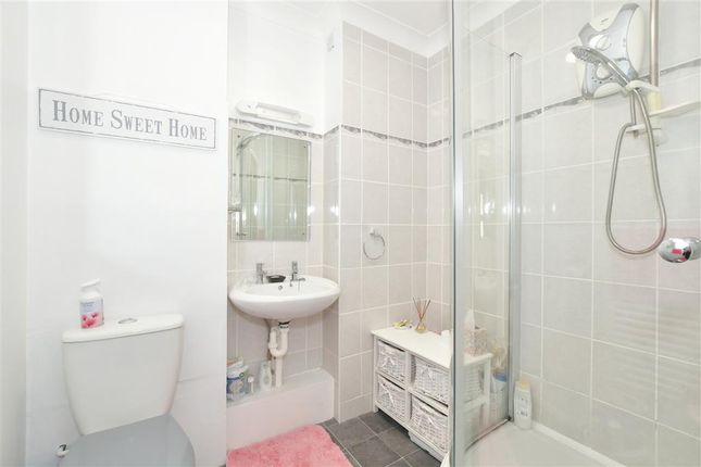 Flat for sale in Melbourne Road, Chichester, West Sussex