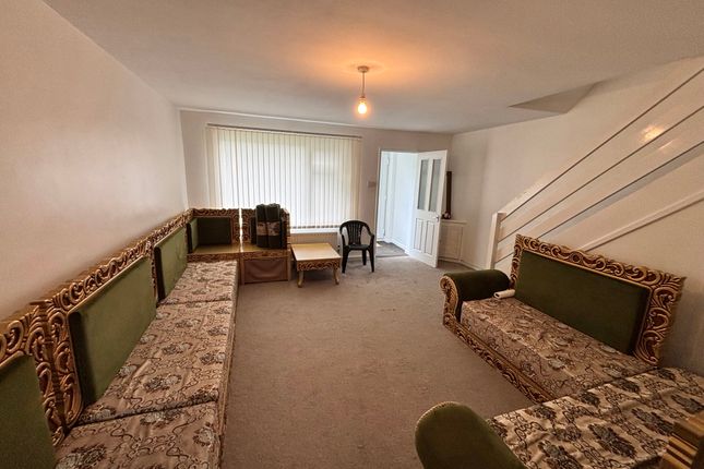 6, Linacre Close, Newcastle upon Tyne photo 3