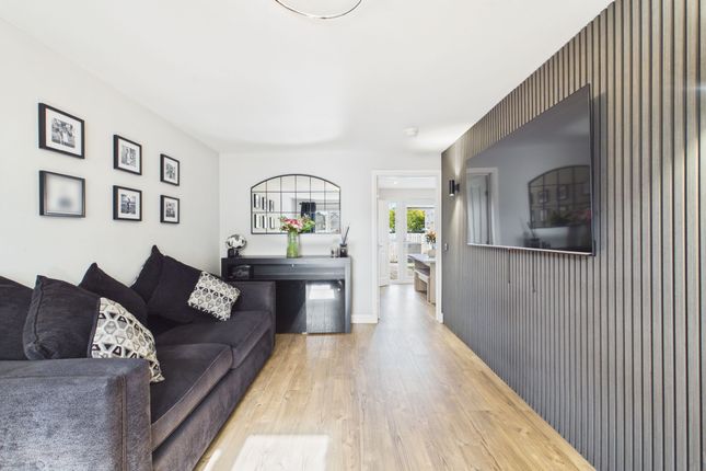 6 Pineta Drive, Glasgow photo 3