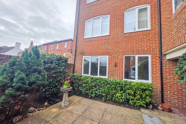 Kingsmead Court, Redcotts Lane, Wimborne photo 2