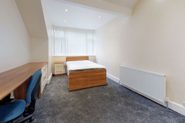 Bainbrigge Road Headingley, Leeds photo 4