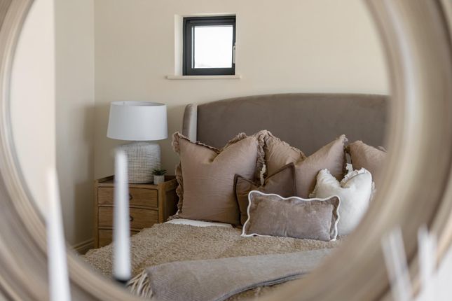 Apartment 16, No 1 Chesil Beach, Ferrymans Way, Weymouth photo 3