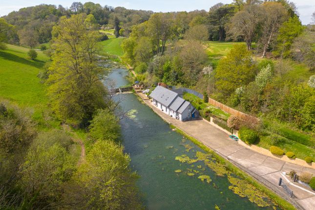 Thumbnail Property to rent in The Lake House, Michaelston Le Pit, Dinas Powys