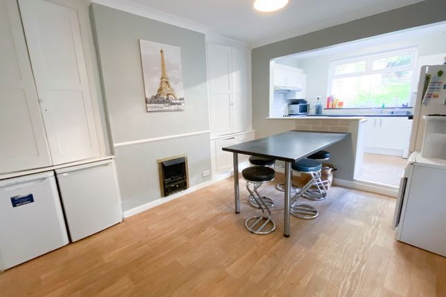 Rm 2, 43, Gerard Street, Derbys photo 3