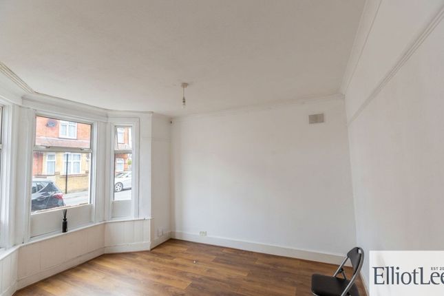 14, Oaklands Road, London photo 2