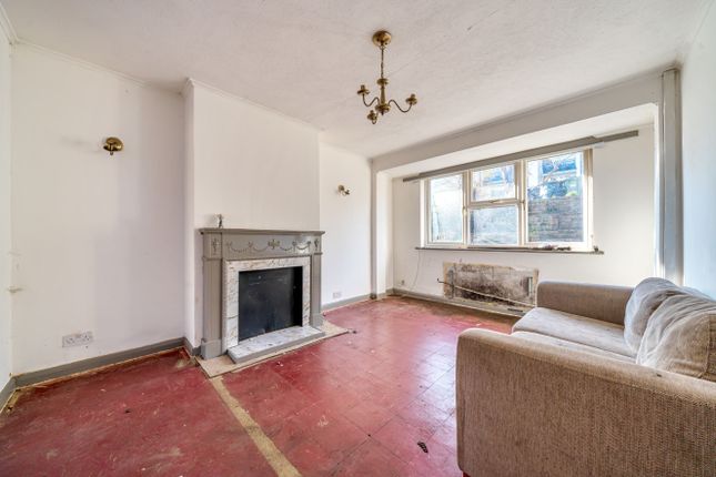 Thumbnail Terraced house for sale in Endwell Road, London