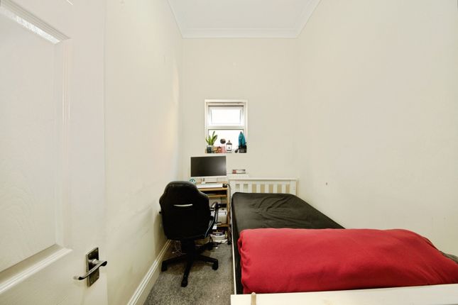 Flat 6, Subhaan House, 7, Junction Road, Romford photo 4