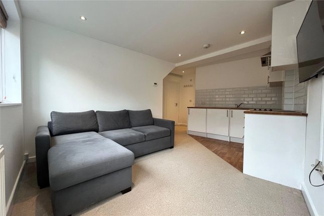 Flat 1, Westport House,, Bentley, Hampshire photo 3