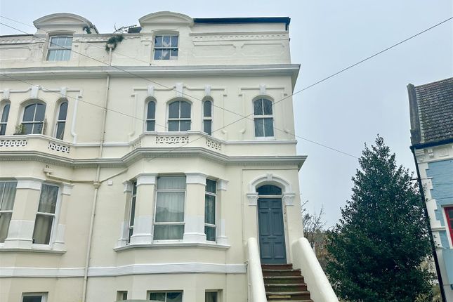 Thumbnail Flat for sale in Quarry Crescent, Hastings
