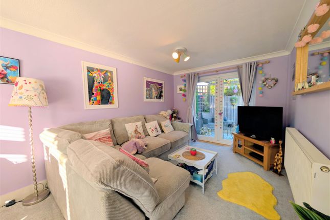 10, Smithville Close, Lydney photo 2