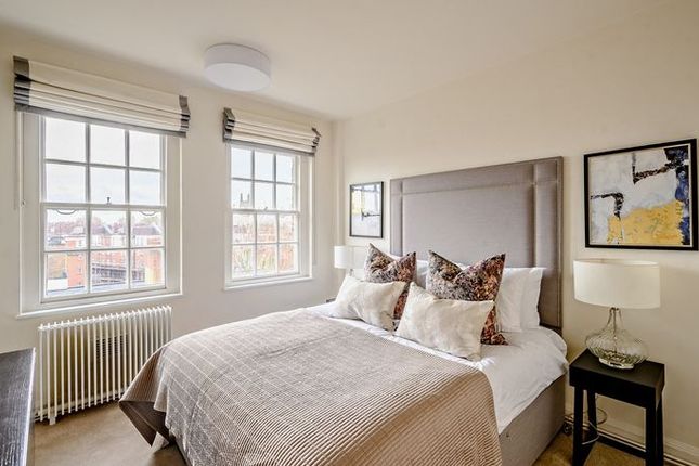 26 Pelham Court 145 Fulham Road,, London photo 3