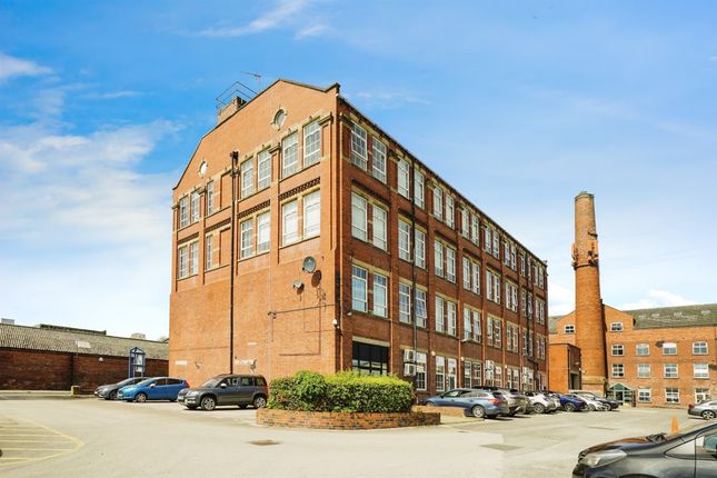 Thumbnail Flat for sale in Commercial Street, Morley, Leeds