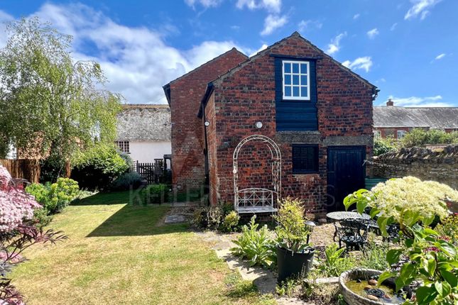 22, High Street, Hanslope, Milton Keynes photo 3