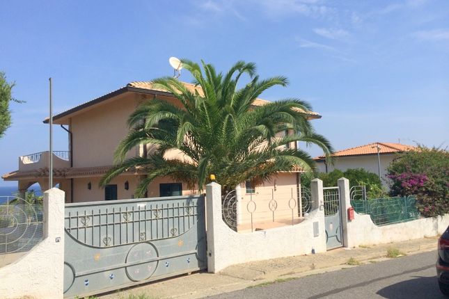 Thumbnail Detached house for sale in Villa Prestia, Briatico, Italy Calabria