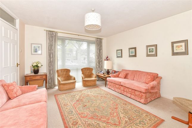Heathfield Pound Hill, Crawley photo 3