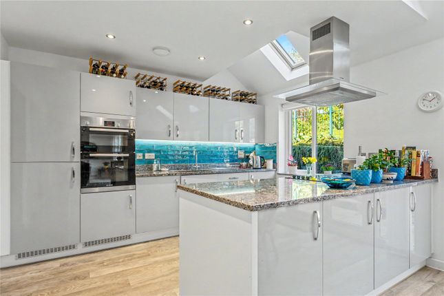 7, Oak View, Dorset photo 4