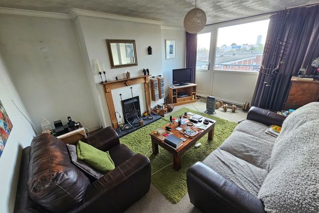 Flat for sale in 29 Orchard Lane, Cwmbran, Gwent