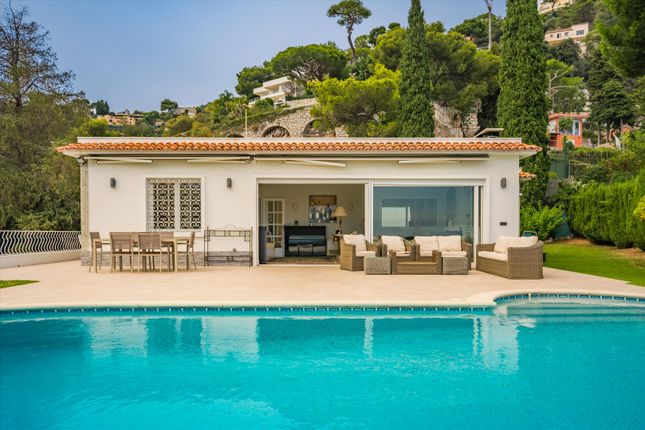 Villa for sale in Villefranche-Sur-Mer, Alpes-Maritimes, Provence-Alpes-Côte d`Azur, France