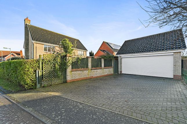 Detached house to rent in Clayton Court, Woodbridge