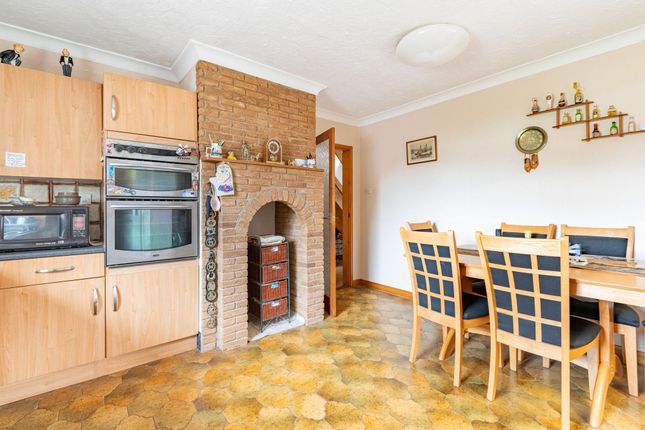 13 Allendale Road, Great Yarmouth photo 4
