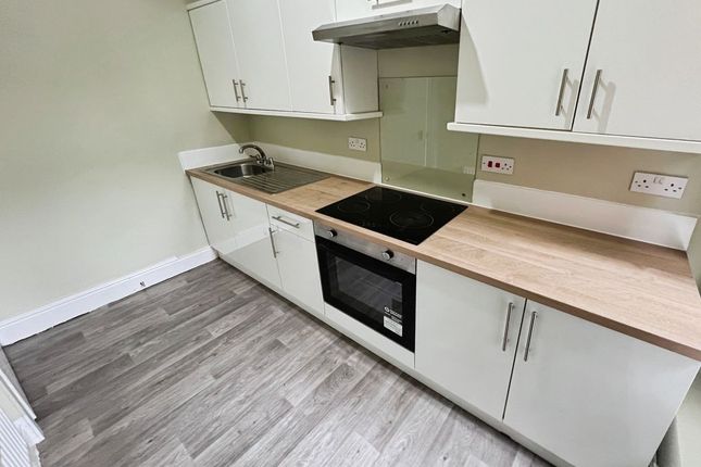 Flat 2,, 56 Bromwich Street, Bolton photo 5