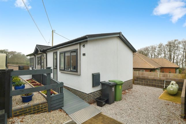 Mobile/park home for sale in Wykeham Park, Alresford Road, Winchester