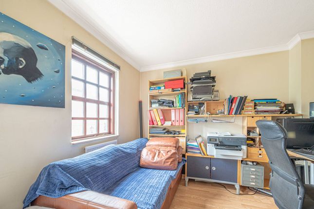 Semi-detached house for sale in Hamlet Square, Cricklewood, London