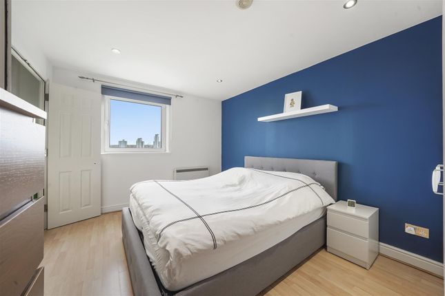 3, Inverness Mews, North Woolwich photo 4