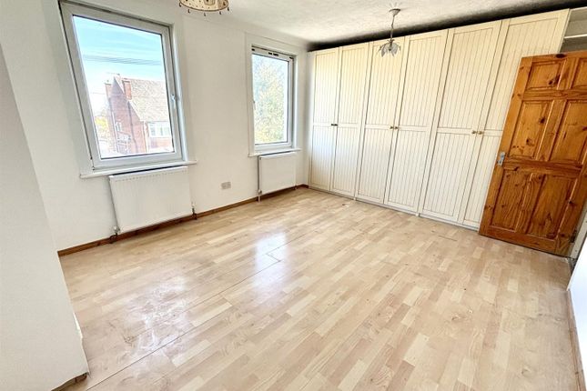 28, Mount Road, Rochester photo 4