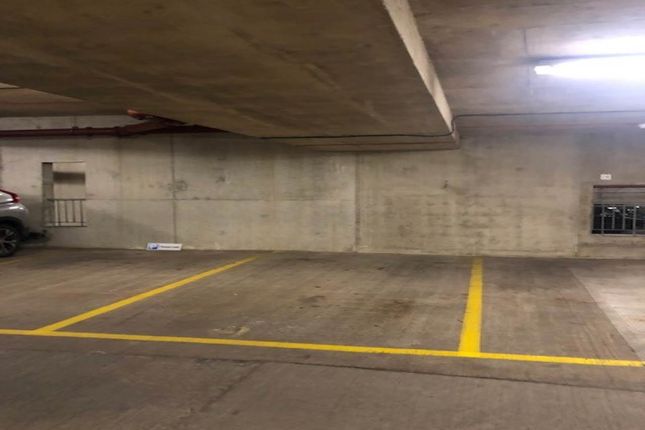 St Vincent Place, Car Parking Space, Edinburgh, Edinburgh photo 3