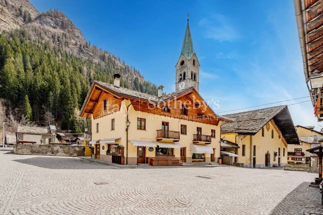 Detached house for sale in Via Monte Rosa Waeg, Gressoney-Saint-Jean, Valle Aosta