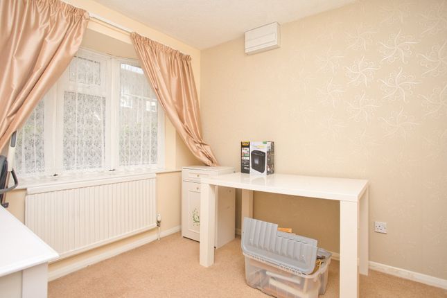 Belinda Court, Kent photo 4