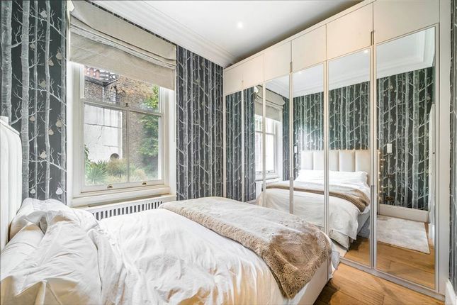 First Floor Flat, 17, Finborough Road, London photo 4