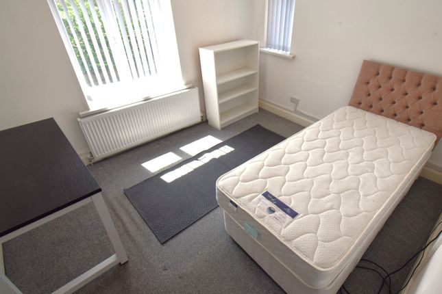 2a, Station Road, Harrow photo 2