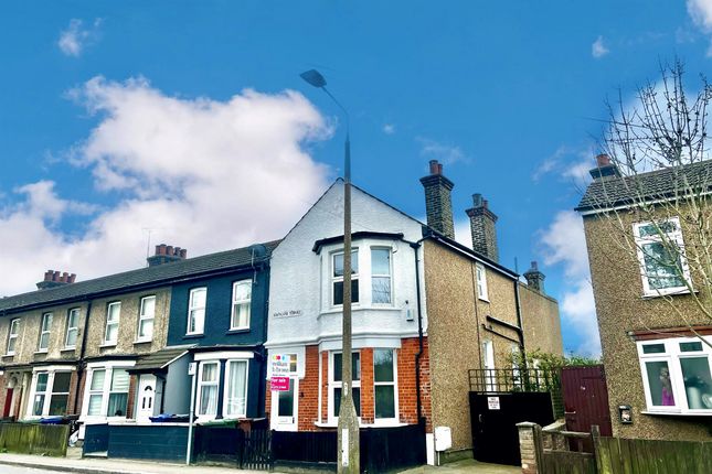 End terrace house for sale in Southland Terrace, London Road, Purfleet-On-Thames