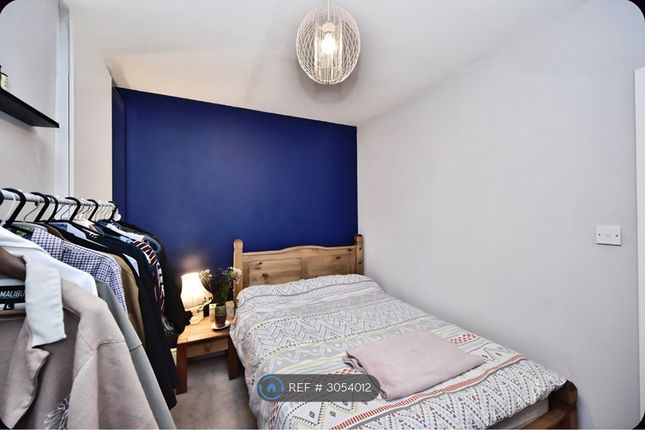 Flat   Milton Street, Maidstone photo 3
