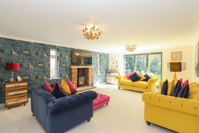 5 Hillhouse Court, Chesterfield photo 3