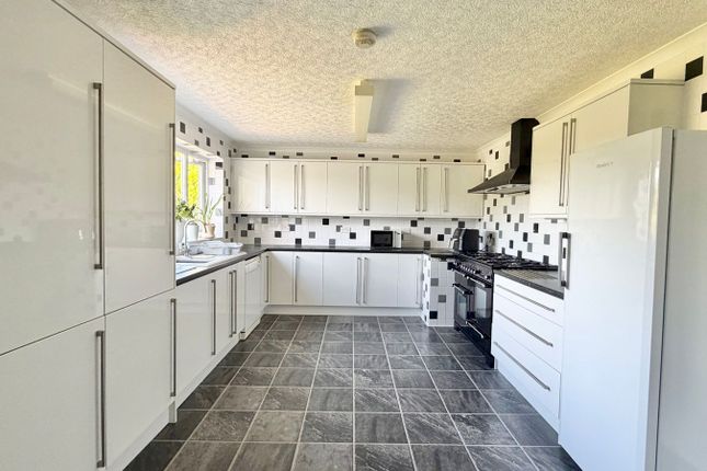 50, Broad Oak Lane, Bexhill-on-Sea photo 2