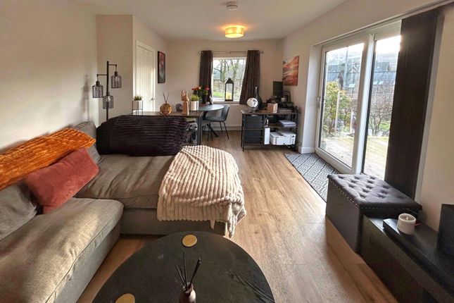 4, Lea Bank, Rossendale photo 2